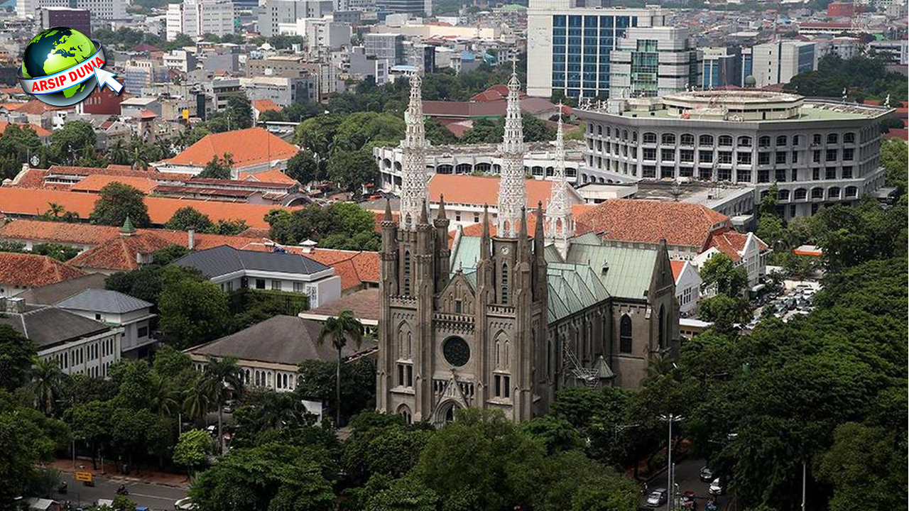 Saksi Bisu Perkembangan Kota Jakarta: Gereja Katedral Jakarta!