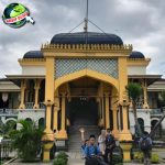 Kemegahan Istana Maimun: Jejak Sejarah Arsitektur Melayu!