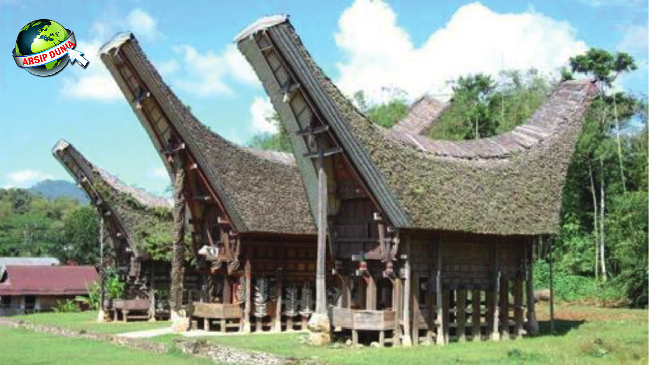 Pesona Tongkonan: Rumah Adat Toraja yang Sarat Makna!