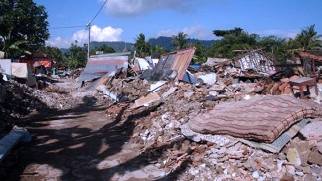 Bencana Alam Terdahsyat Abad Ini: Gempa Yogyakarta 2006!