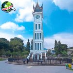 Jam Gadang: Saksi Bisu Perjalanan Waktu Kota Bukittinggi!